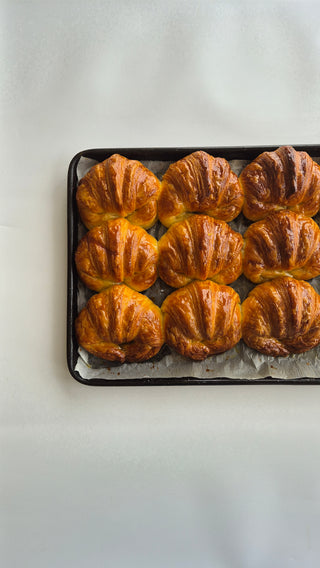 MEDIALUNAS/PASTRIES 6 units