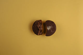 SALTED CARAMEL ALFAJOR