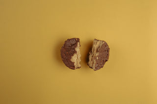 Peanut butter alfajor (Bonobon)