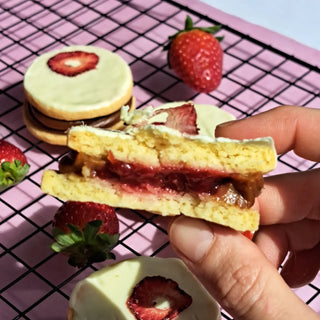Rhubarb alfajor